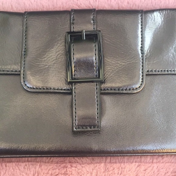 Danier, NWOT, Silver Leather Wristlet, Clutch - Picture 2 of 10